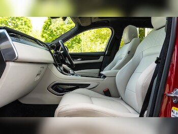 Used Jaguar F-Pace 2024 for sale - 79200433: Photo