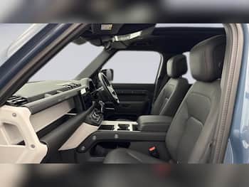 Used Land Rover Defender 2025 for sale - 79725599: Photo