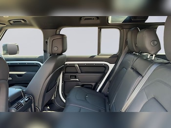 Used Land Rover Defender 2026 for sale - 79315318: Photo