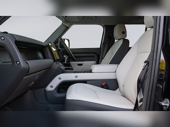Used Land Rover Defender 2026 for sale - 79199401: Photo