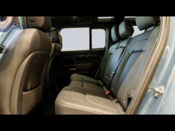 Used Land Rover Defender 2025 for sale - 75049597: Photo