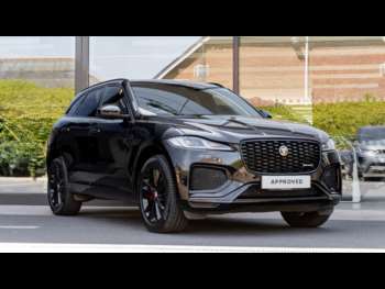 2022 (22) - D200 AWD R-Dynamic Black 5-Door