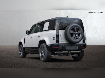 Used Land Rover Defender 2025 for sale - 79199383: Photo