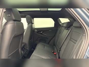 Used Land Rover Range Rover Evoque 2025 for sale - 79564332: Photo