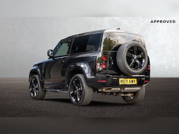 Used Land Rover Defender 2022 for sale - 79697572: Photo