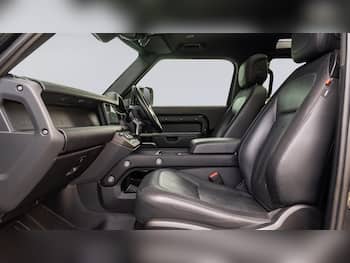 Used Land Rover Defender 2022 for sale - 79697572: Photo