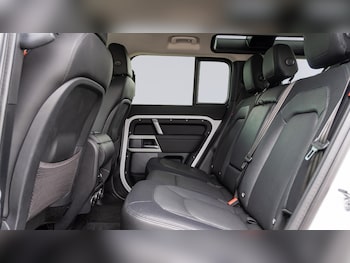 Used Land Rover Defender 2024 for sale - 79199695: Photo