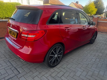 Used Mercedes-Benz B Class 2013 for sale - 79539826: Photo