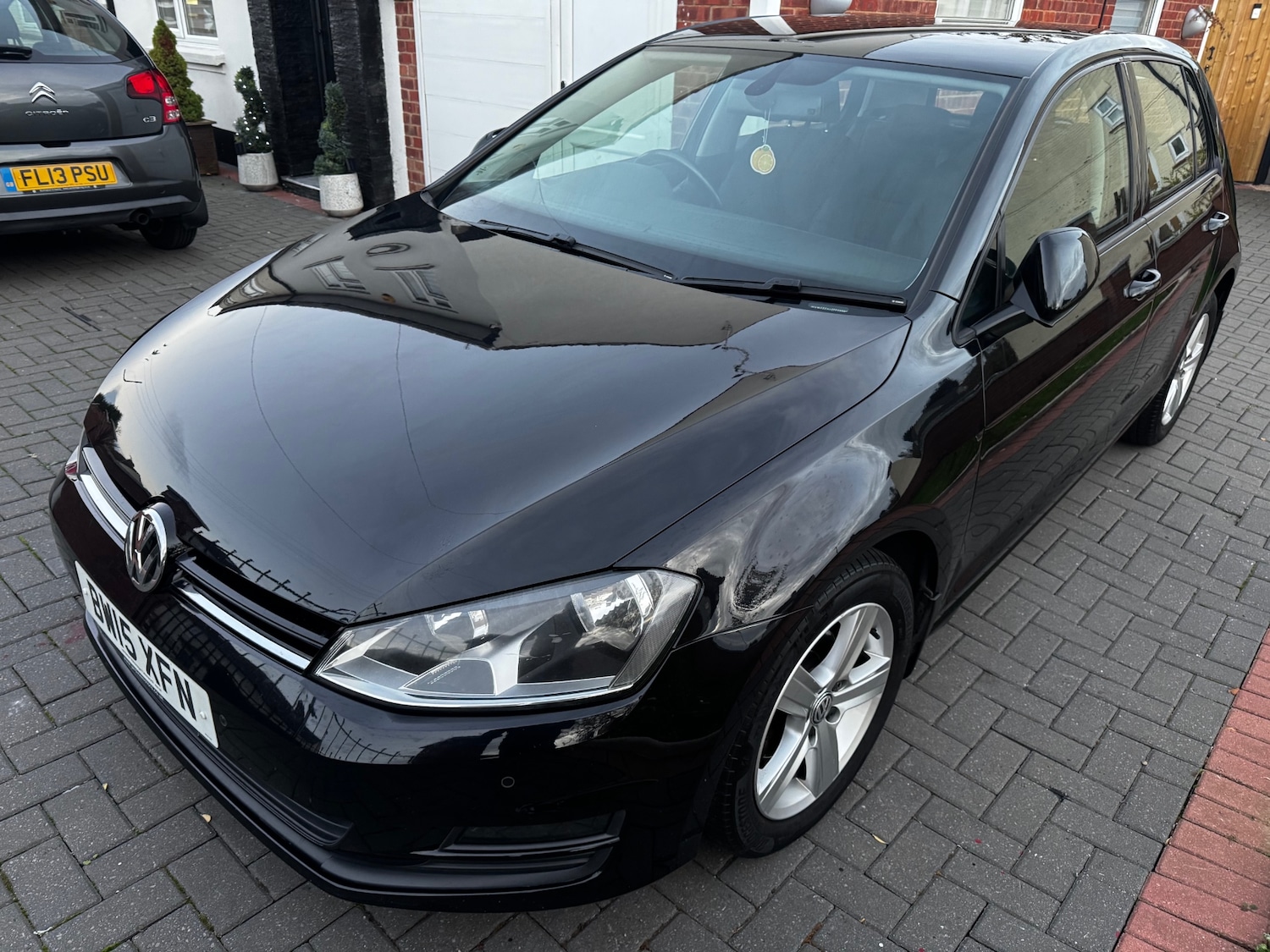 Used Volkswagen Golf 2015 for sale - 76384748: Photo 2
