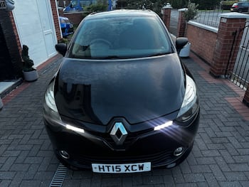 Used Renault Clio 2015 for sale - 79739856: Photo