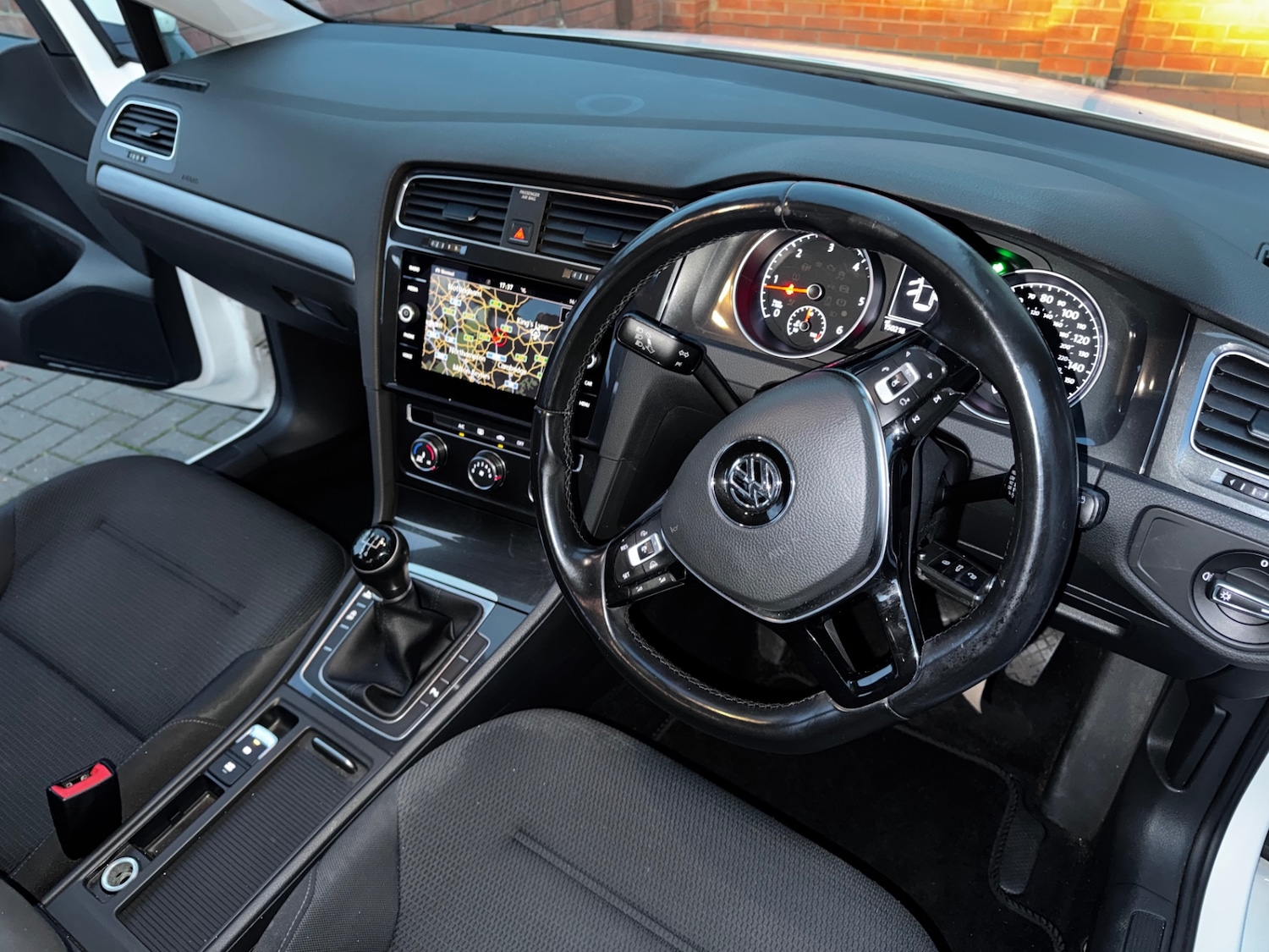 Used Volkswagen Golf 2018 for sale - 76470626: Photo 19