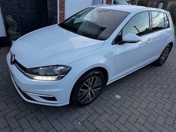 Used Volkswagen Golf 2018 for sale - 76470626: Photo