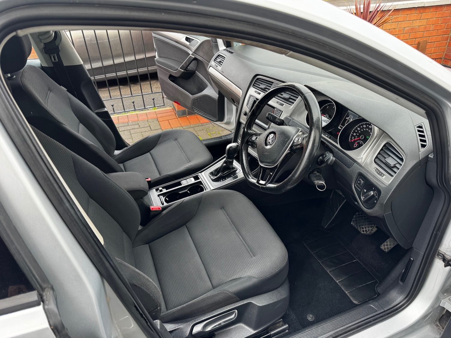 Used Volkswagen Golf 2014 for sale - 76555267: Photo 10