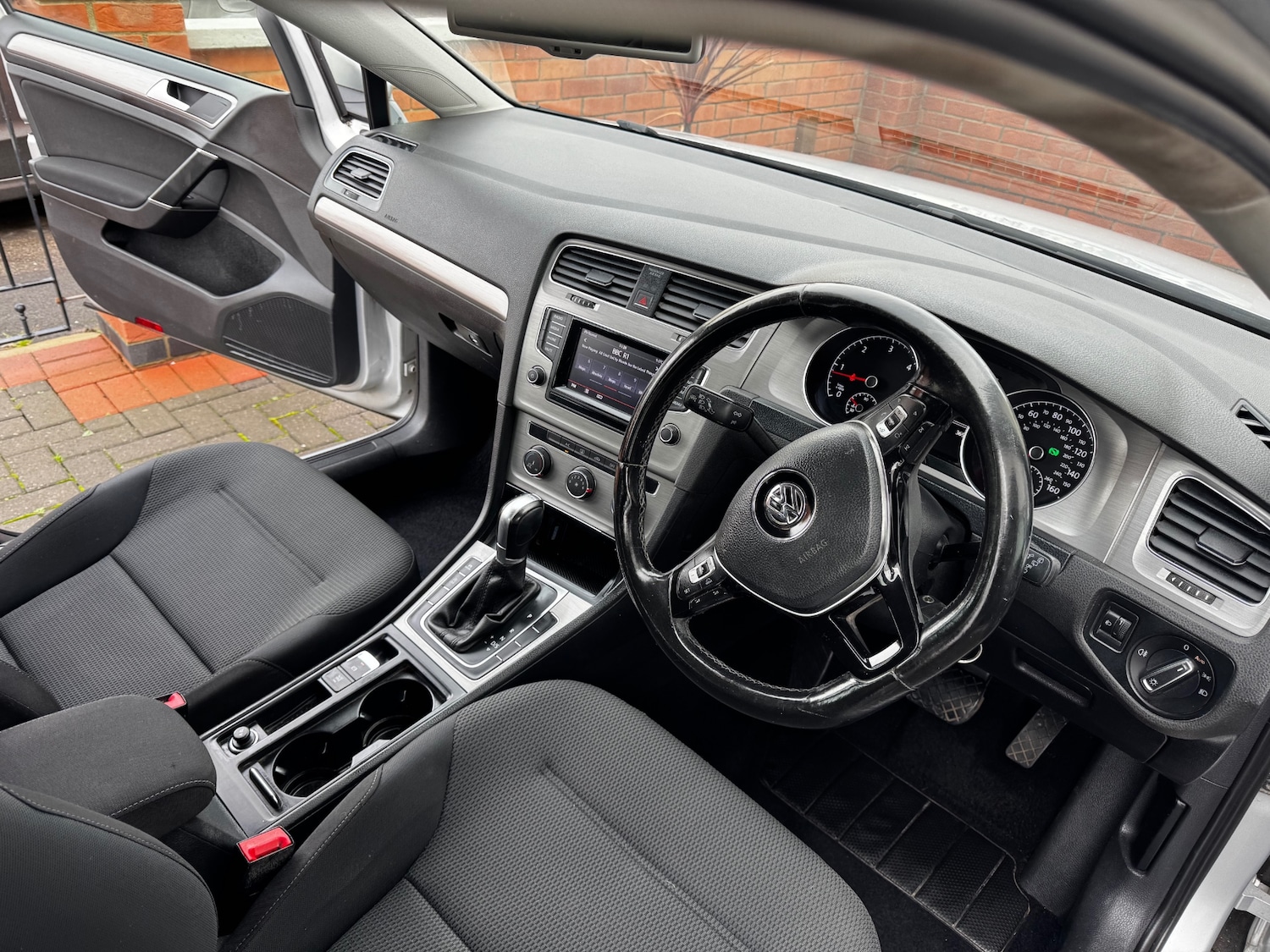 Used Volkswagen Golf 2014 for sale - 76555267: Photo 11