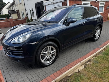 Used Porsche Cayenne 2011 for sale - 79539828: Photo