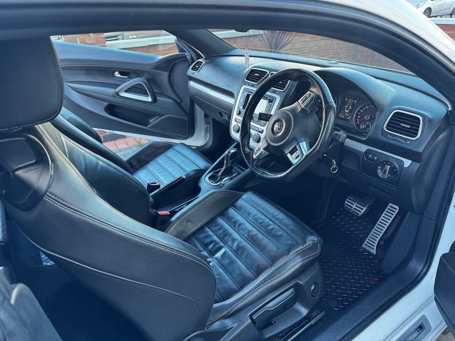 Used Volkswagen Scirocco 2013 for sale - 76656330: Photo 9