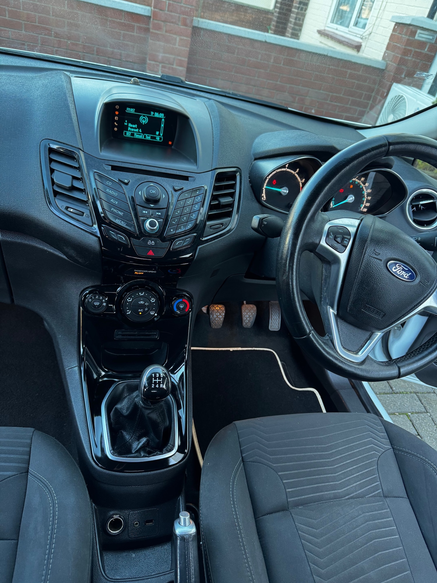 Used Ford Fiesta 2014 for sale - 76739012: Photo 12