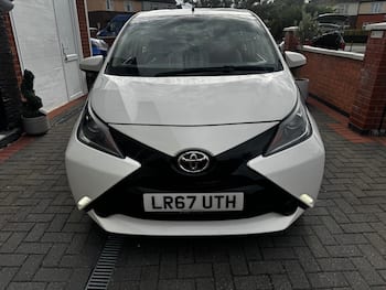 Used Toyota AYGO 2017 for sale - 79725327: Photo