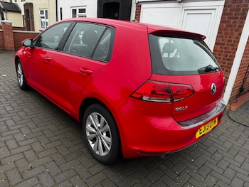Used Volkswagen Golf 2013 for sale - 77804085: Photo