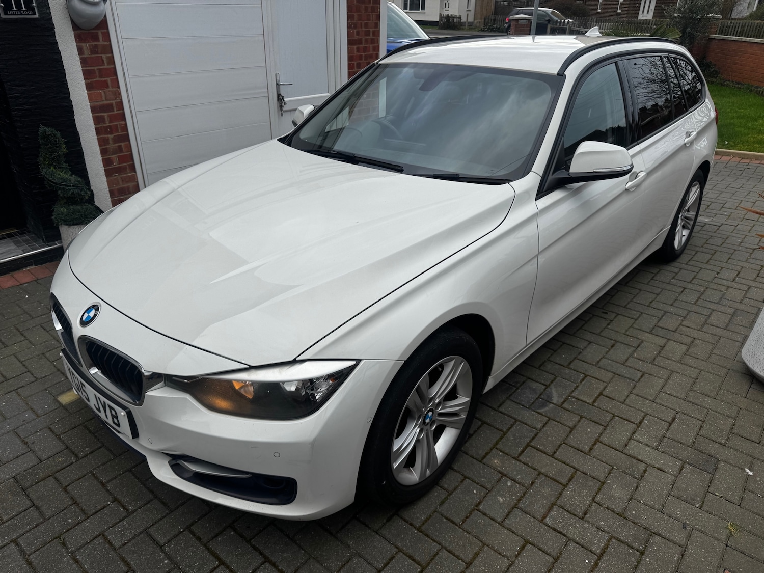 Used BMW 3 Series 2015 for sale - 77640342: Photo 3