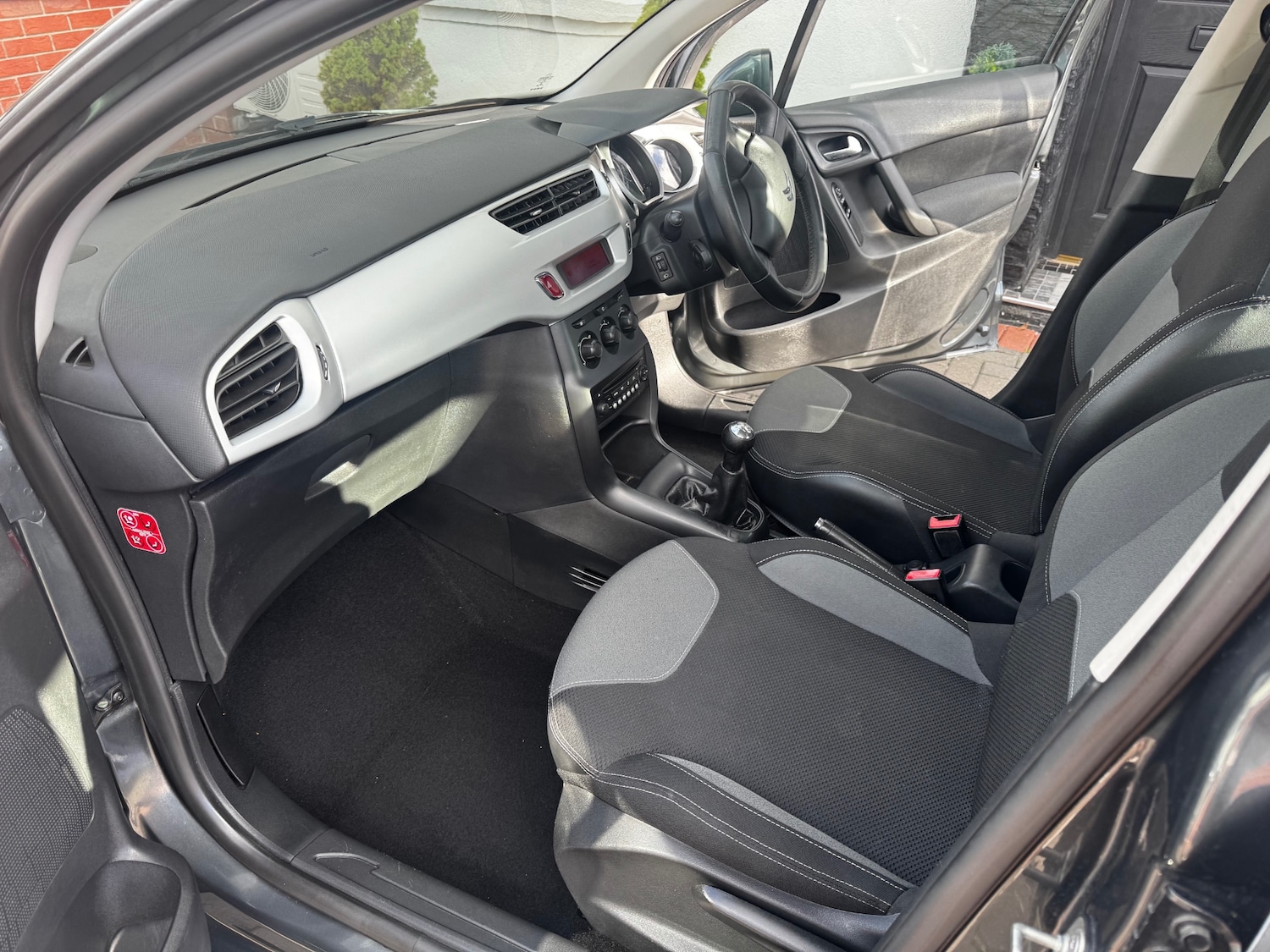 Used Citroen C3 2013 for sale - 76385136: Photo 12