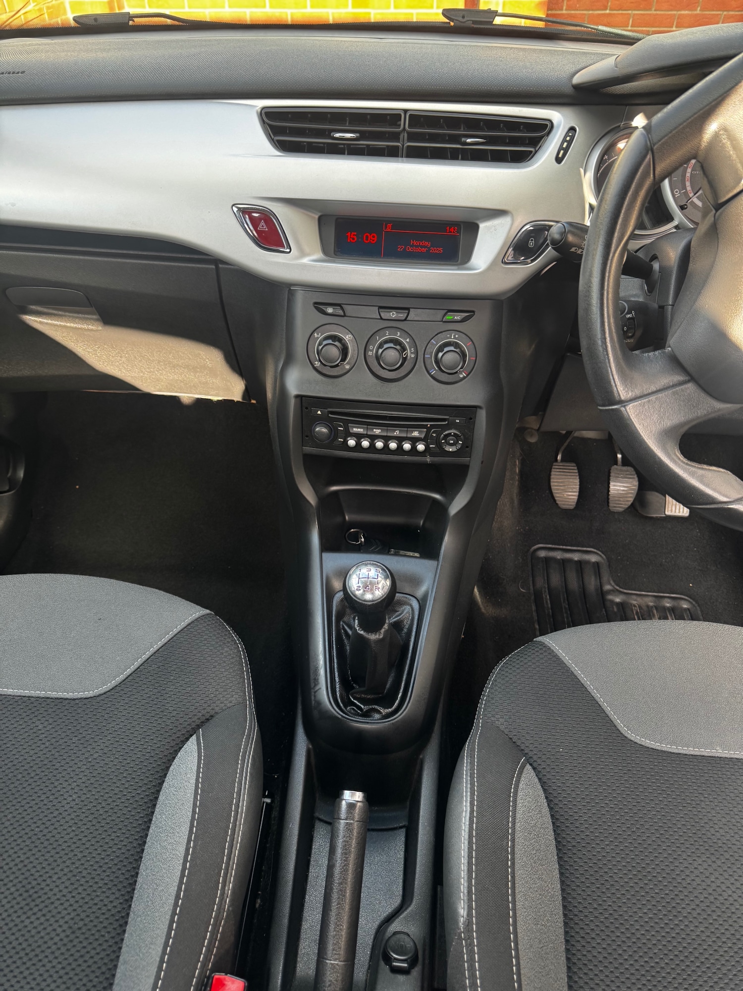 Used Citroen C3 2013 for sale - 76385136: Photo 9