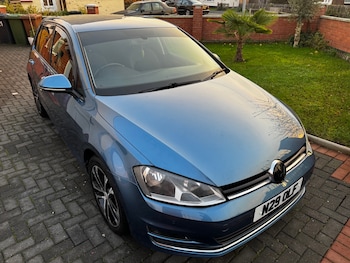 Used Volkswagen Golf 2014 for sale - 77086256: Photo