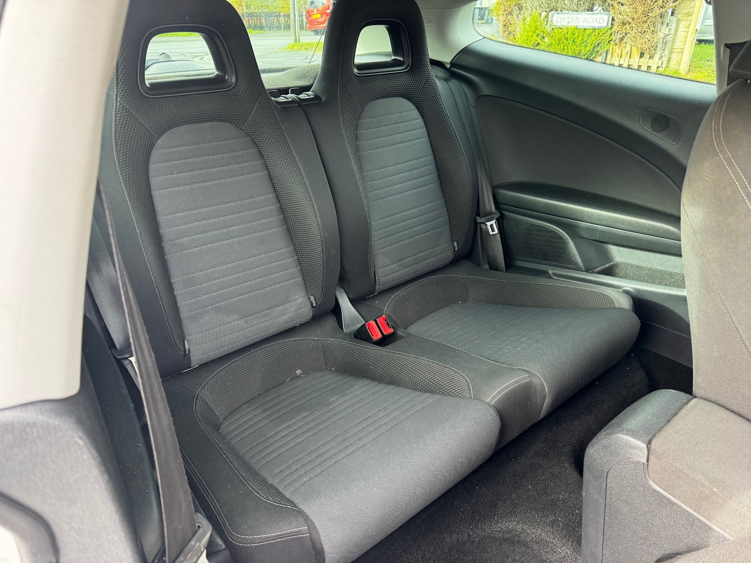 Used Volkswagen Scirocco 2012 for sale - 77528107: Photo 8