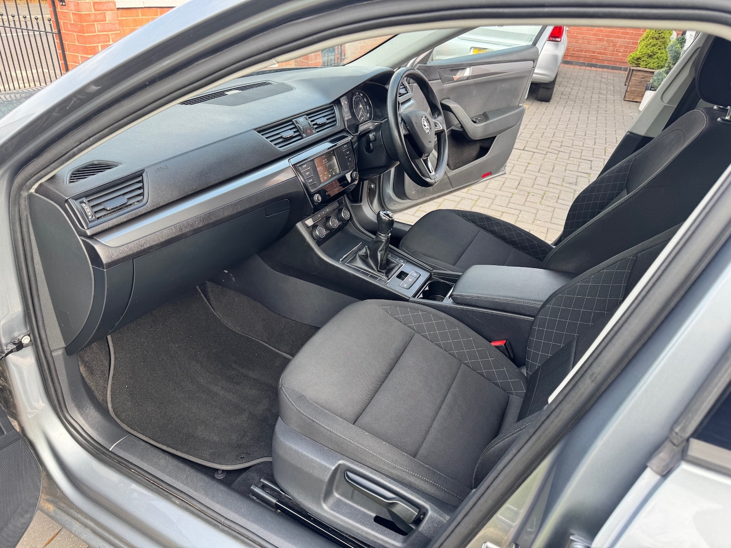 Used Skoda Superb 2017 for sale - 76011499: Photo 11