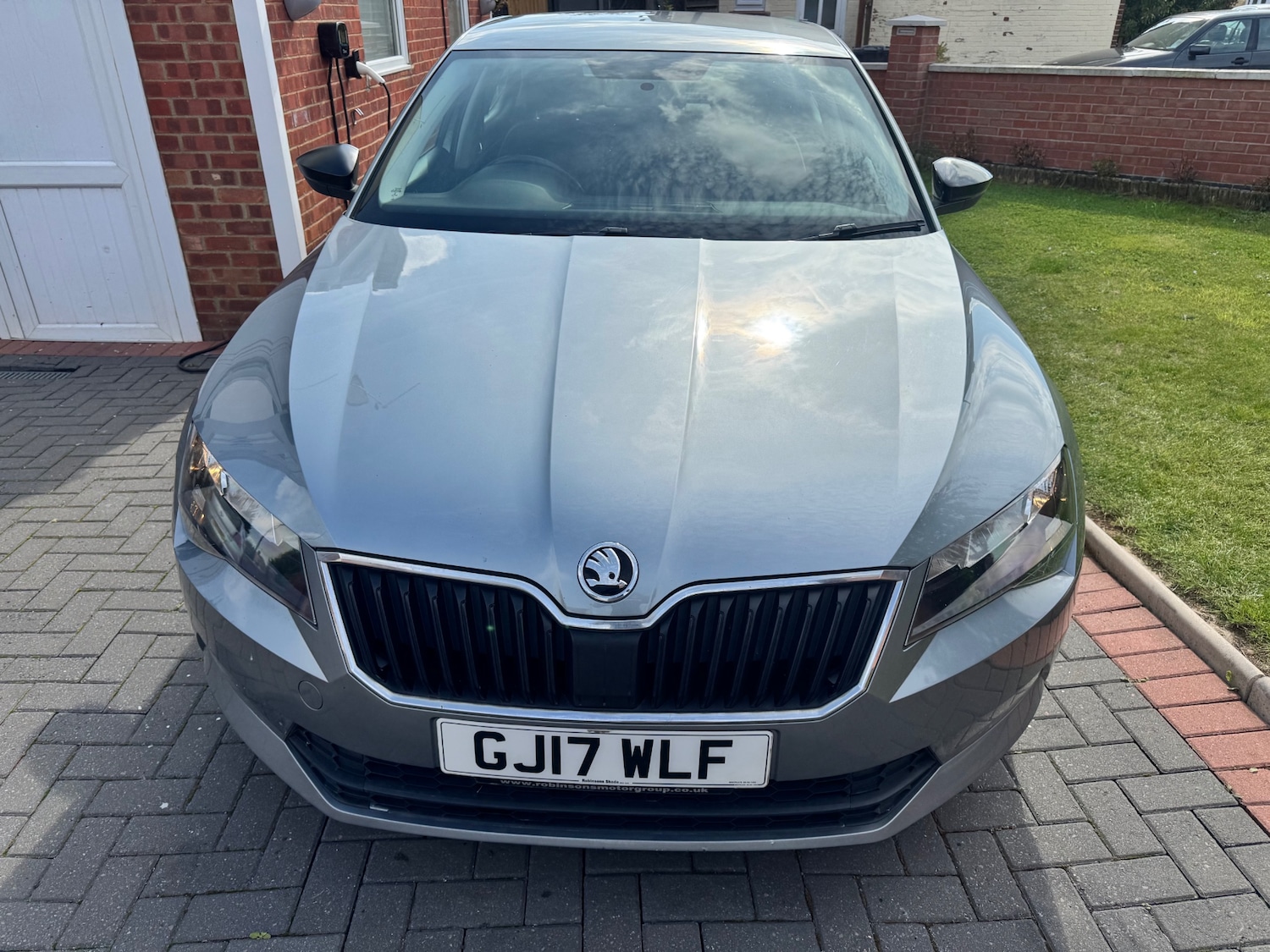 Used Skoda Superb 2017 for sale - 76011499: Photo 2