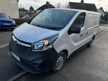 Vauxhall Vivaro feature image