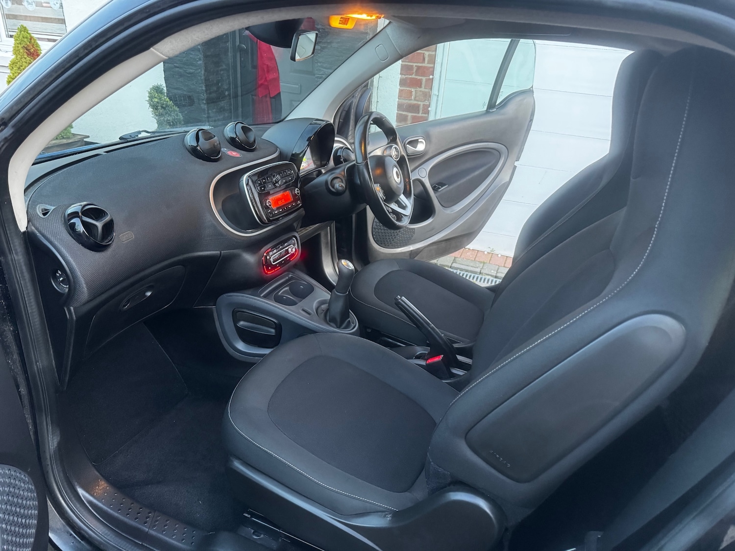 Used smart fortwo 2018 for sale - 77240277: Photo 8