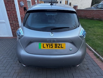 Used Renault Zoe 2015 for sale - 76520301: Photo