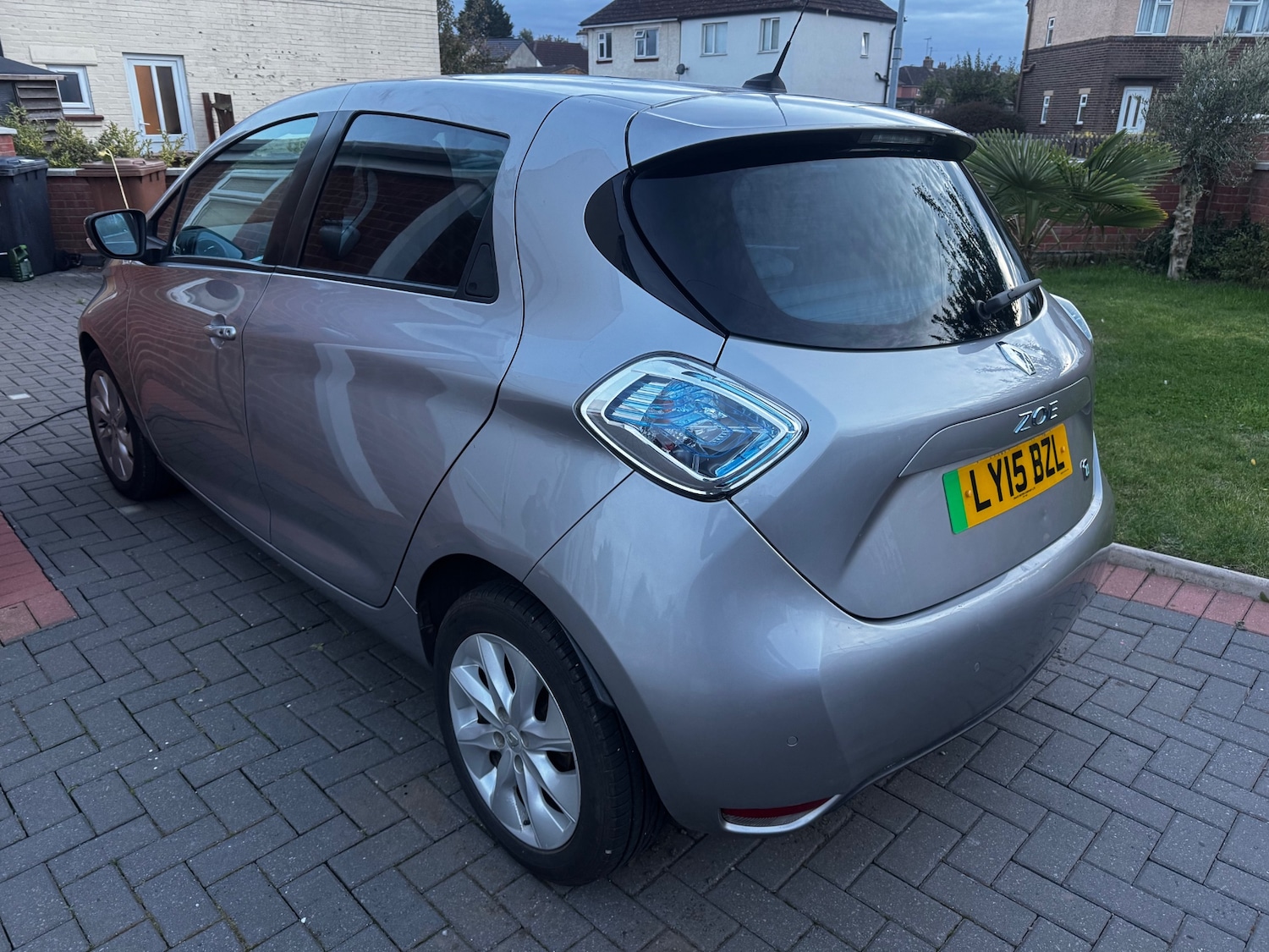 Used Renault Zoe 2015 for sale - 76520301: Photo 3