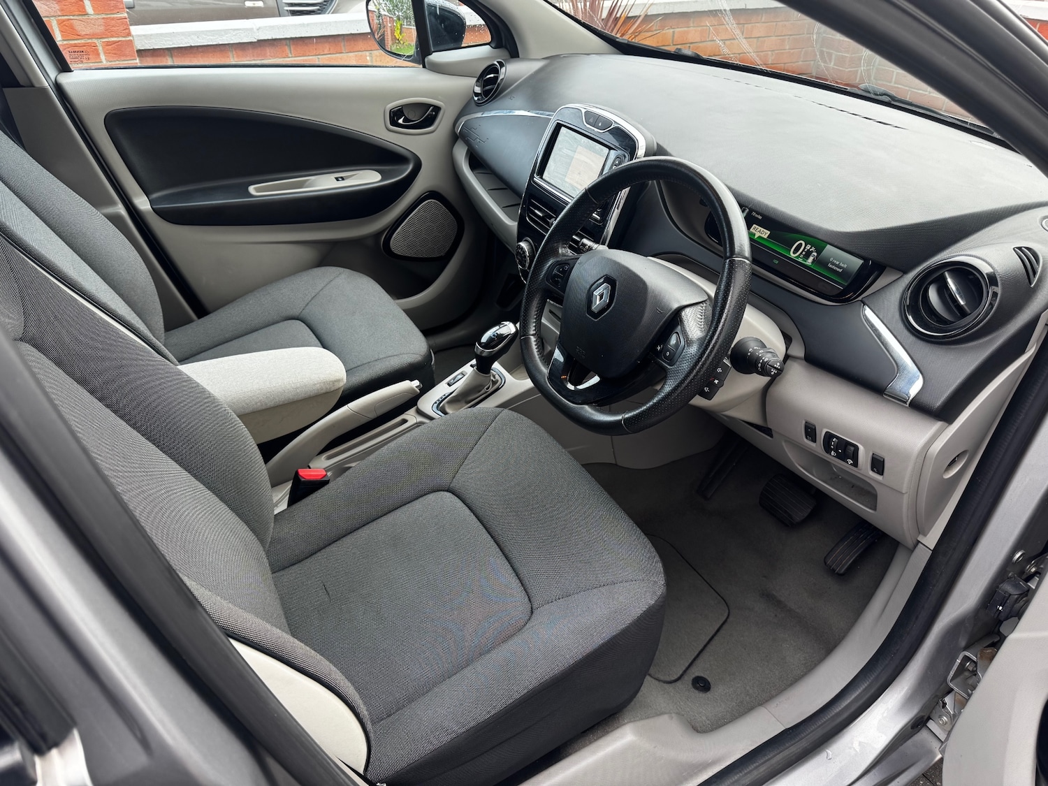 Used Renault Zoe 2015 for sale - 76650793: Photo 7