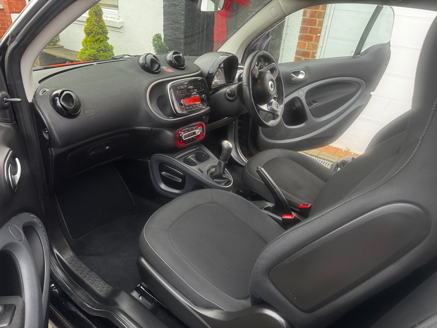 Used smart fortwo 2018 for sale - 77804243: Photo 9