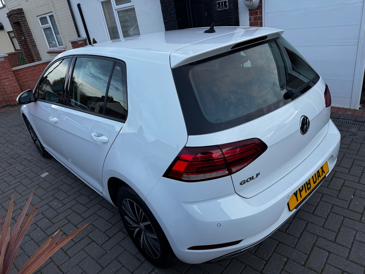 Used Volkswagen Golf 2018 for sale - 77125111: Photo 4