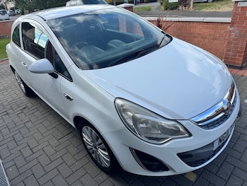 Vauxhall - Corsa