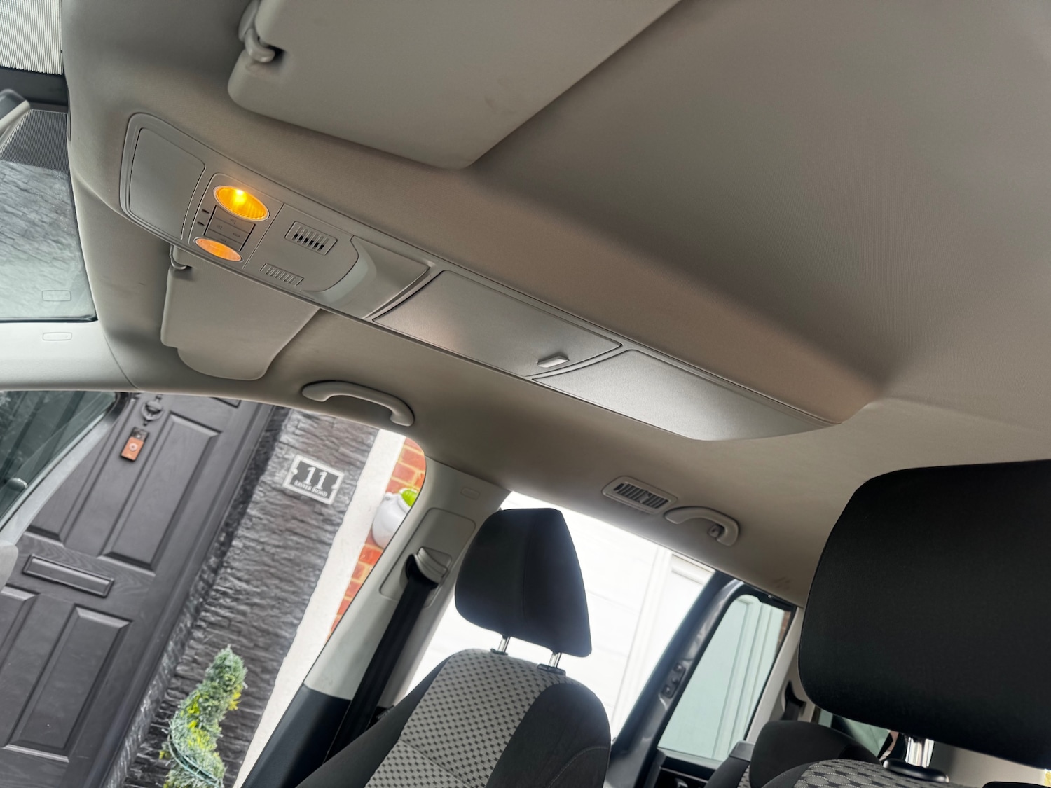 Used Volkswagen Sharan 2013 for sale - 77896783: Photo 15