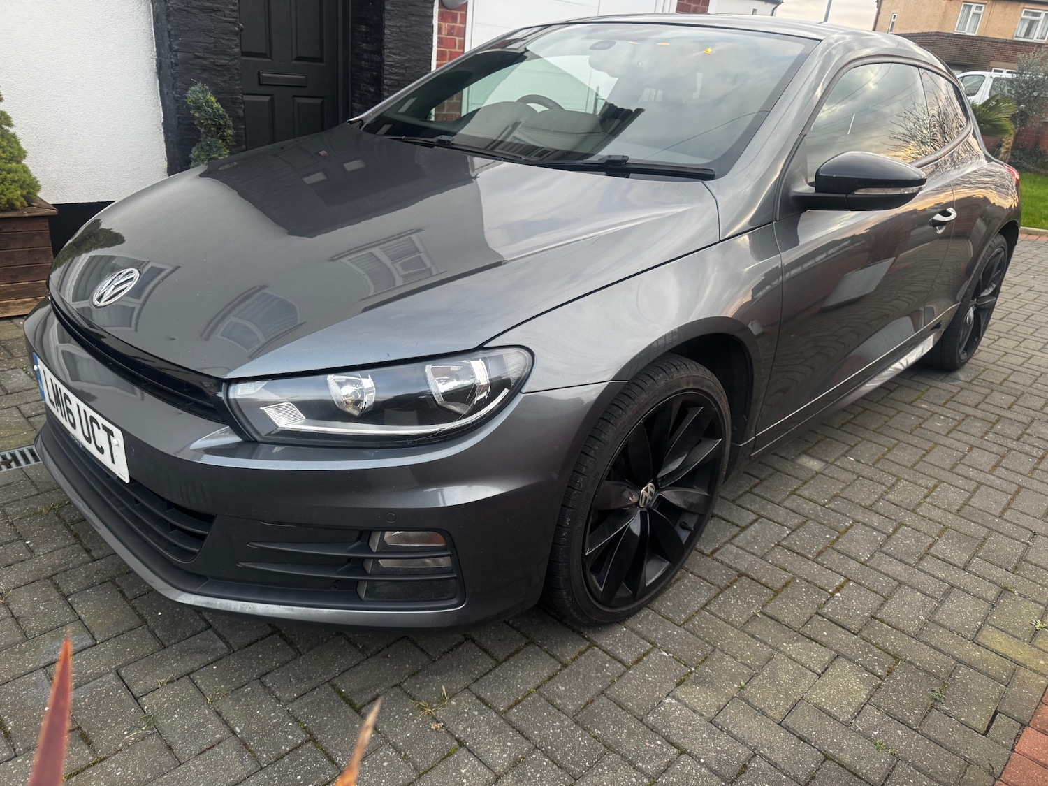 Used Volkswagen Scirocco 2016 for sale - 77801847: Photo 3
