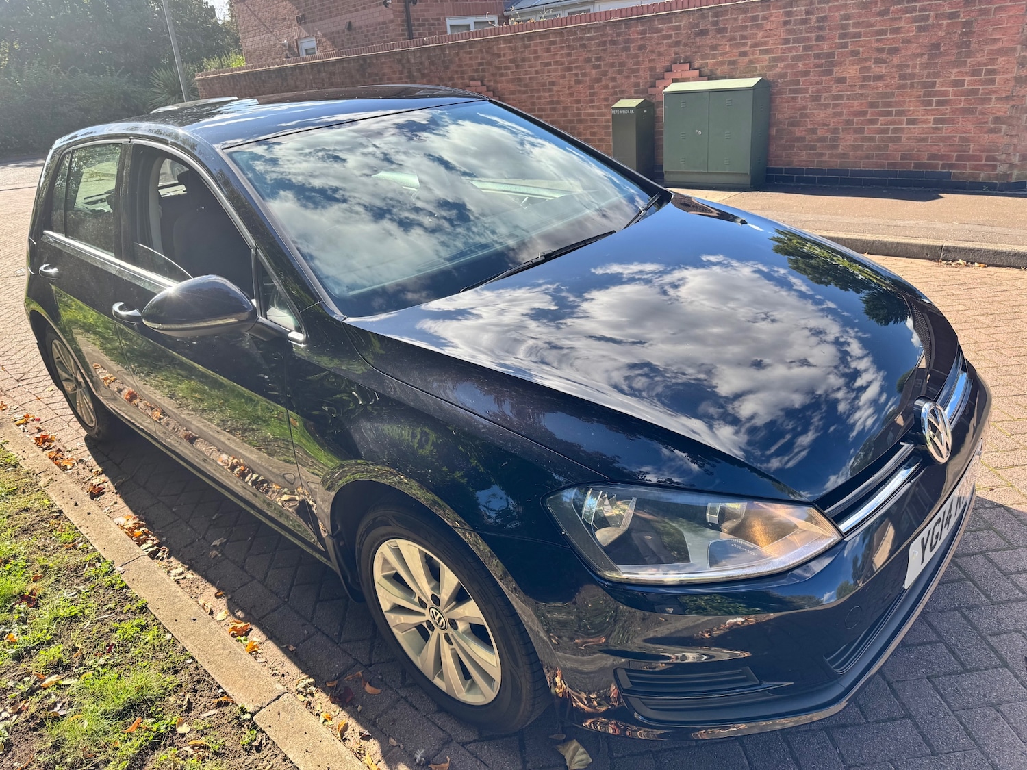 Used Volkswagen Golf 2014 for sale - 76070530: Photo 1
