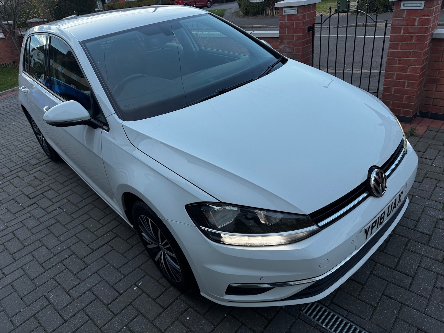 Used Volkswagen Golf 2018 for sale - 77047490: Photo 1