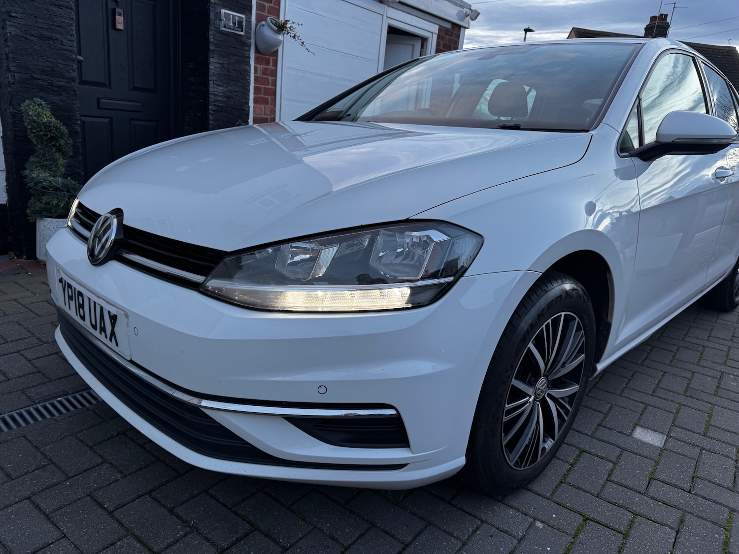 Used Volkswagen Golf 2018 for sale - 77047490: Photo 4