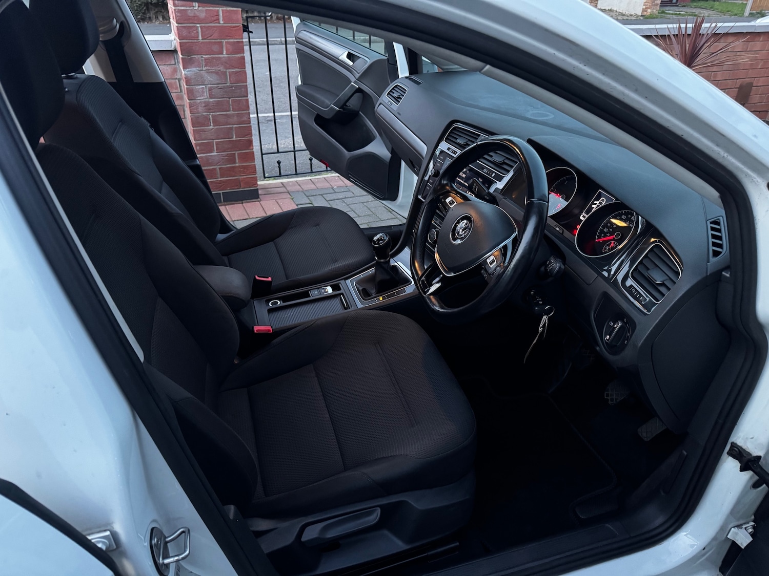 Used Volkswagen Golf 2018 for sale - 77047490: Photo 9