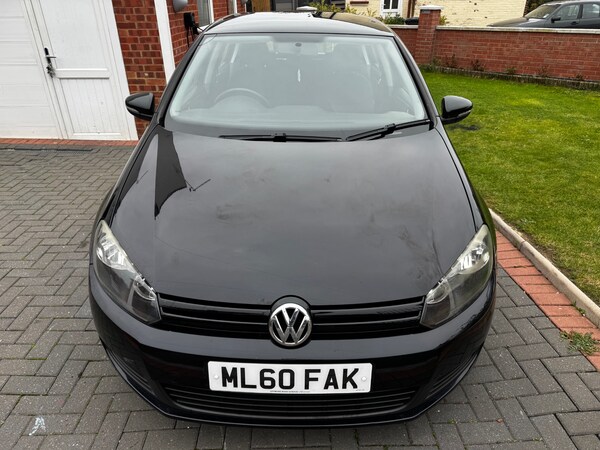 Used Volkswagen Golf 2010 for sale - 76300720: Photo 2