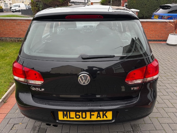 Used Volkswagen Golf 2010 for sale - 76300720: Photo 5