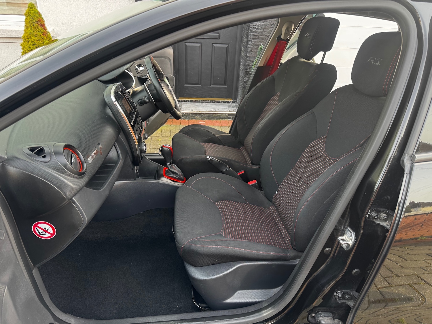 Used Renault Clio 2013 for sale - 77581182: Photo 17