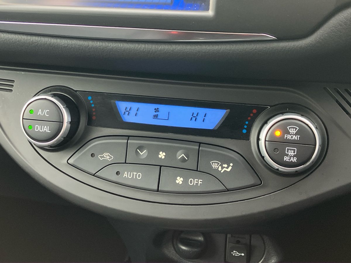 Used Toyota Yaris 2018 for sale - 76330680: Photo 13