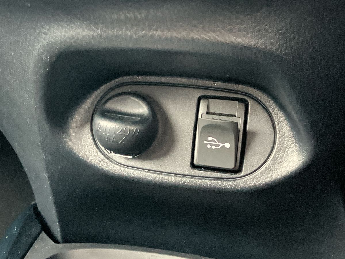 Used Toyota Yaris 2018 for sale - 76330680: Photo 26