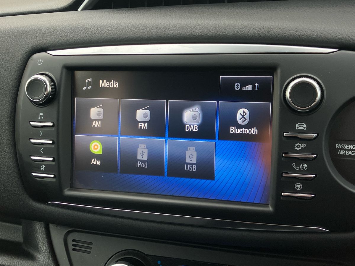 Used Toyota Yaris 2018 for sale - 76330680: Photo 34
